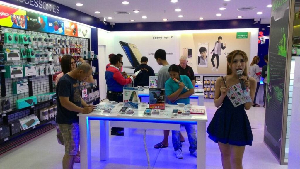 ภาพเปิดสาขาฮาเบอร์พัทยา2