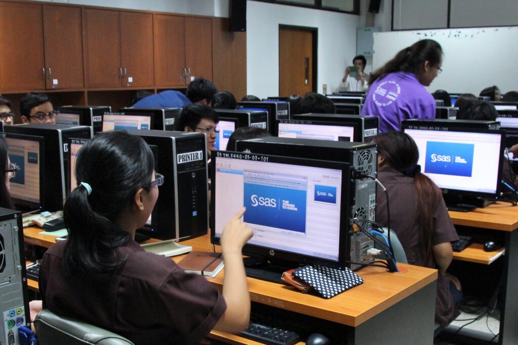 สถาบันเทคโนโลยีพระจอมเกล้าฯ